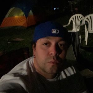 Meet your Posher, Carlos